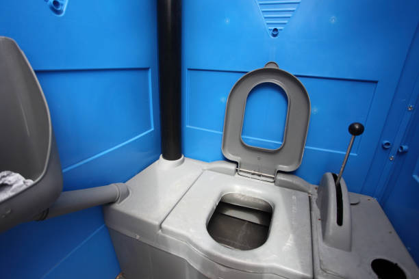 Best High-end porta potty rental  in Carlyle, IL